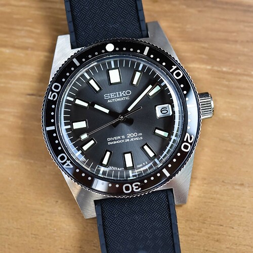 Seiko-Prospex-1965-Divers-Re-creation-62MAS-Limited-Edition-SJE093-Calibre-6L37-hands-on-review-5