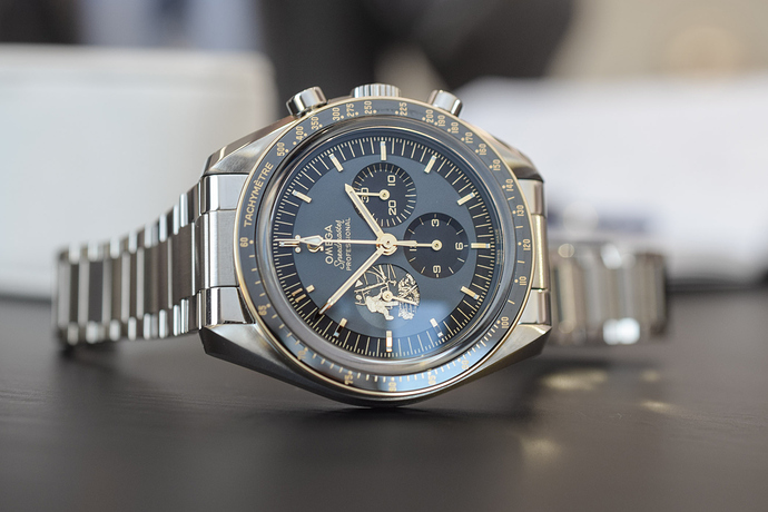 OMEGA-Speedmaster-Apollo-11-50th-Anniversary-Limited-Edition-Steel-310.20.42.50.01.001-3