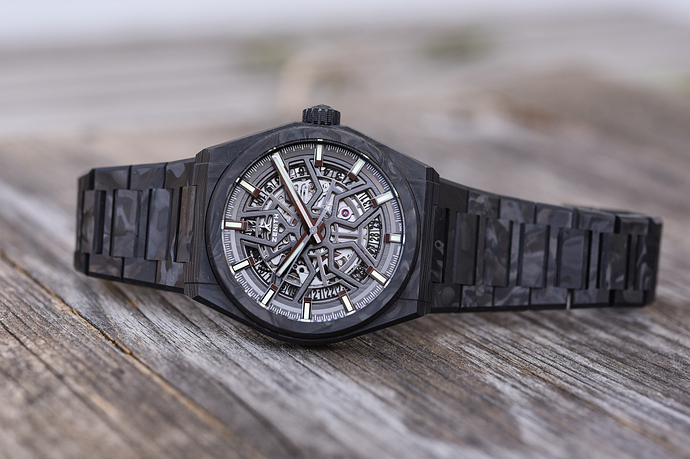 Zenith-Defy-Classic-Carbon-5