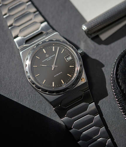 Vacheron_Constantin_222_44018_441_Grey_Dial_Steel_watch_at_A_Collected_Man_London2_1080x