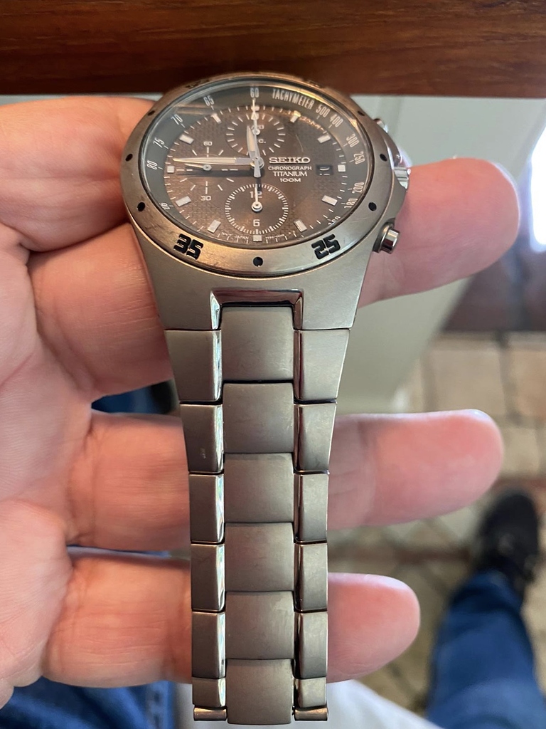 Hoe kom ik aan twee schakels voor deze Seiko? - Horlogemarkt (gezocht) -  Horlogeforum.nl - het forum voor liefhebbers van horloges