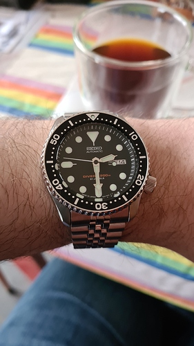 16079525467292333934034135370872