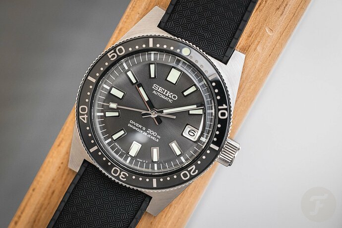 SJE093J1-Prospex-The-1965-Divers-Re-creation-Limited-Edition-4