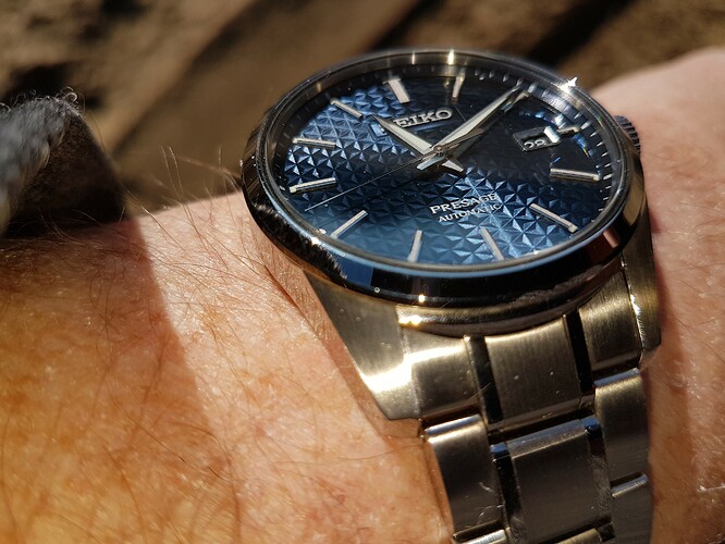 20220228_191349.jpg pressage blauw