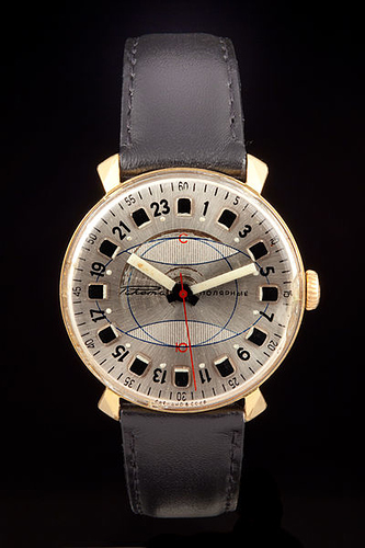 400px-Russian_Polar_Expedition_watch_from_1969_(front)