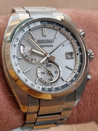 16932955798134430862631893763659