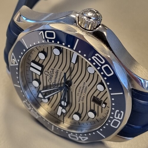 Omega Seamaster Diver 300