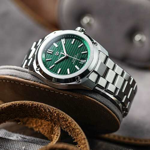 watches-formex-essence-43-automatic-chronometer-green-36037289935011_1200x