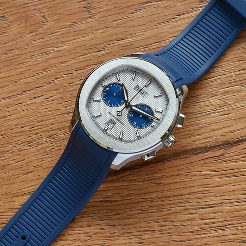 Piaget-Polo-Blue-Panda-Automatic-Chronograph-42mm-Rubber-Strap-G0A46013-hands-on-4