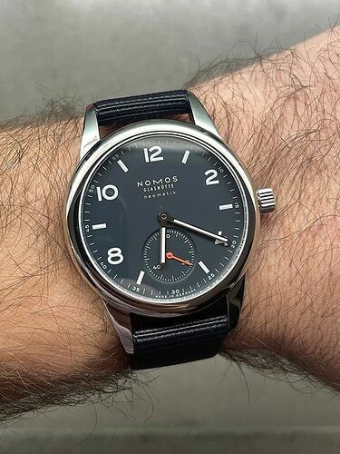 nomos1