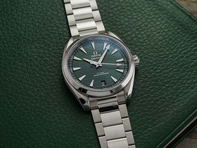 Omega_AquaTerra_GreenDial-2