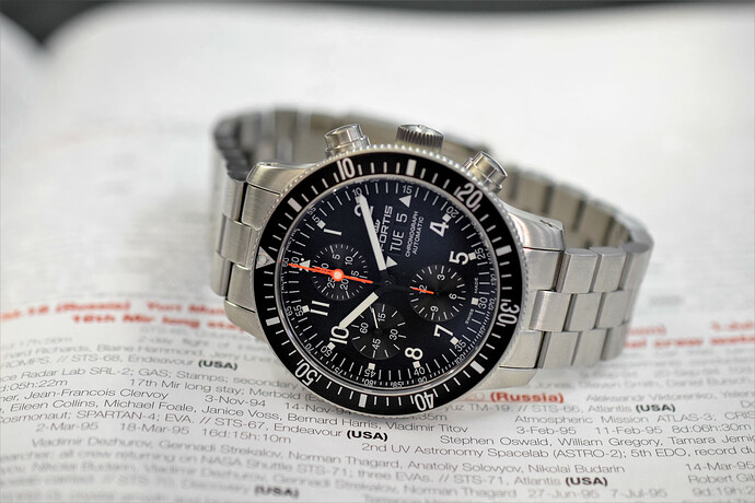 Fortis-B-42-Official-Cosmonauts-Chronograph-6