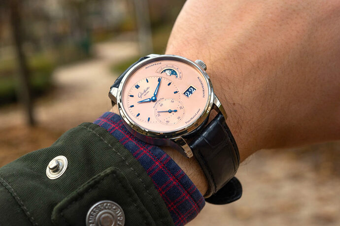 Glashutte-Original-PanoMaticLunar-Rose-Opaline-Salmon-Dial-Moon-Microrotor-Hand-Engraved-Review-aBlogtoWatch-6-1024x684