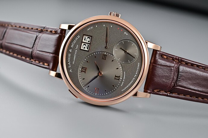 A-Lange-Sohne-Grand-Lange-1-Update-2022-137.033-review-9