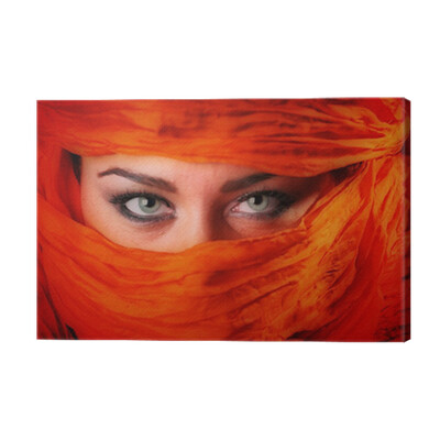 canvas-gesluierde-vrouw
