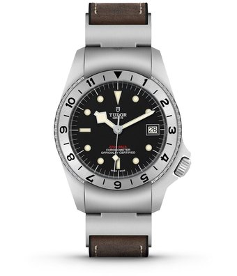 tudor-horloge-black-bay-42mm-p01-70150-0001