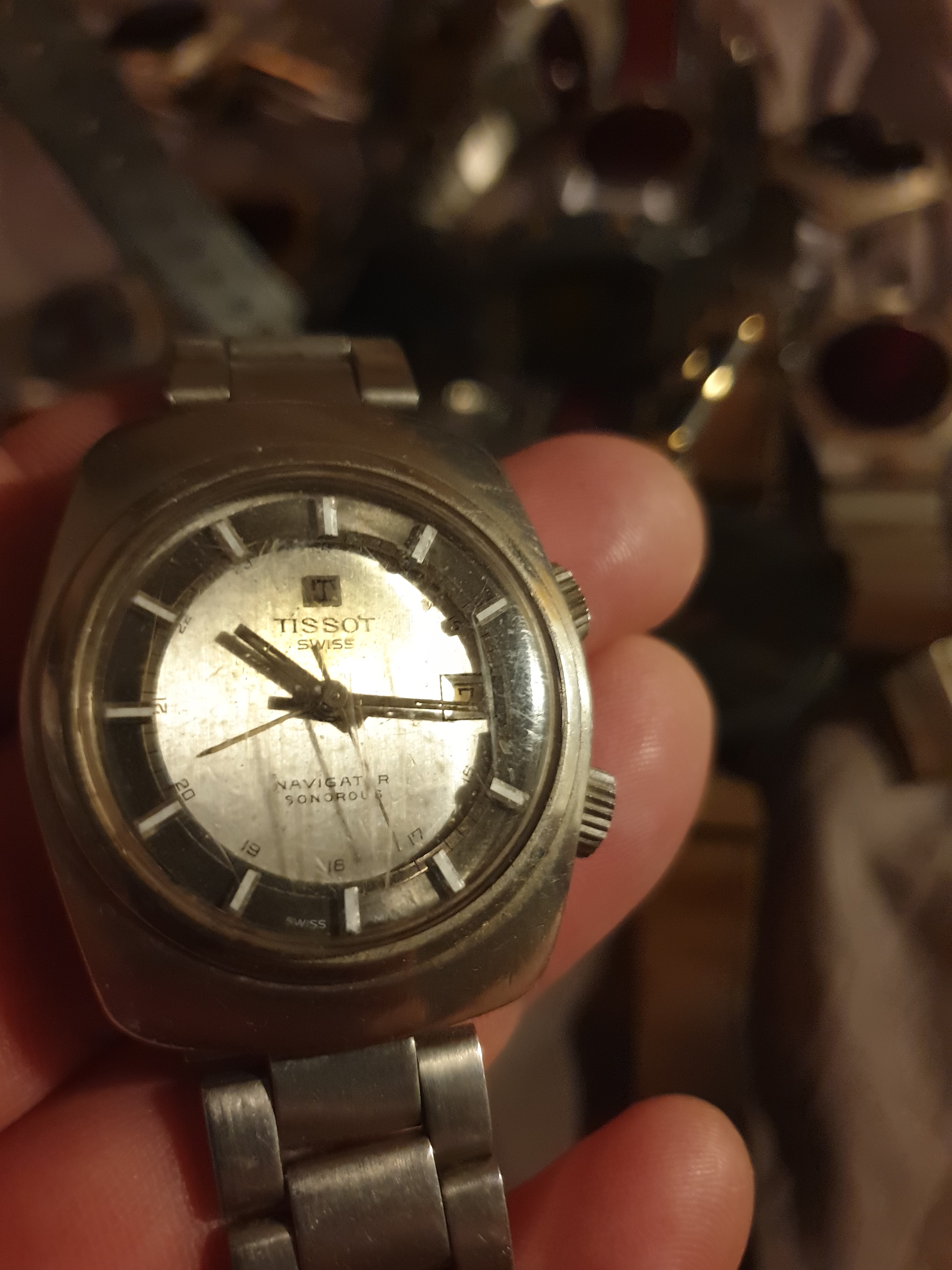 Oude Tissot Navigator Sonorous repareren of niet Vintage