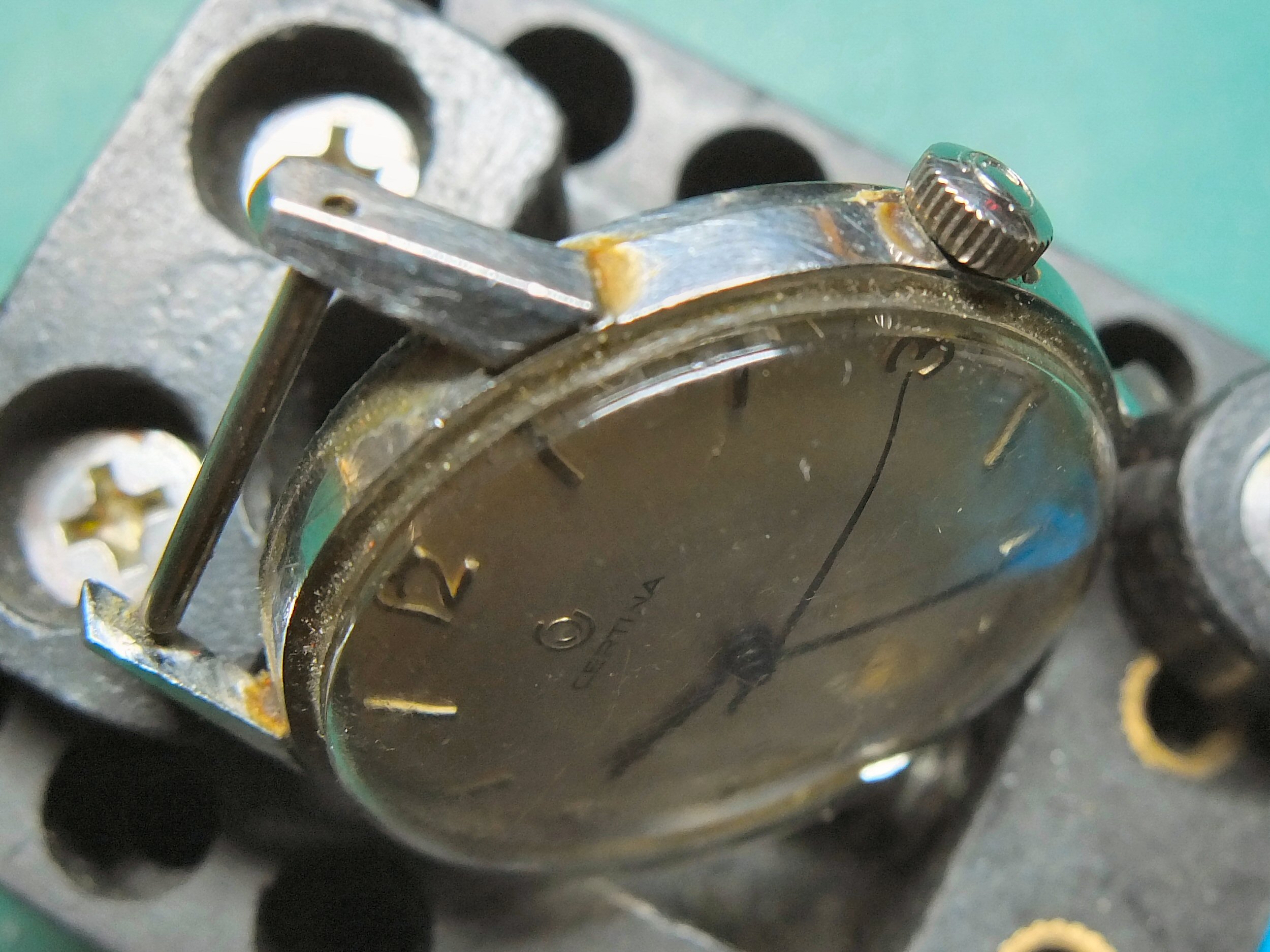 Waar kan ik on sale oude horloges inleveren