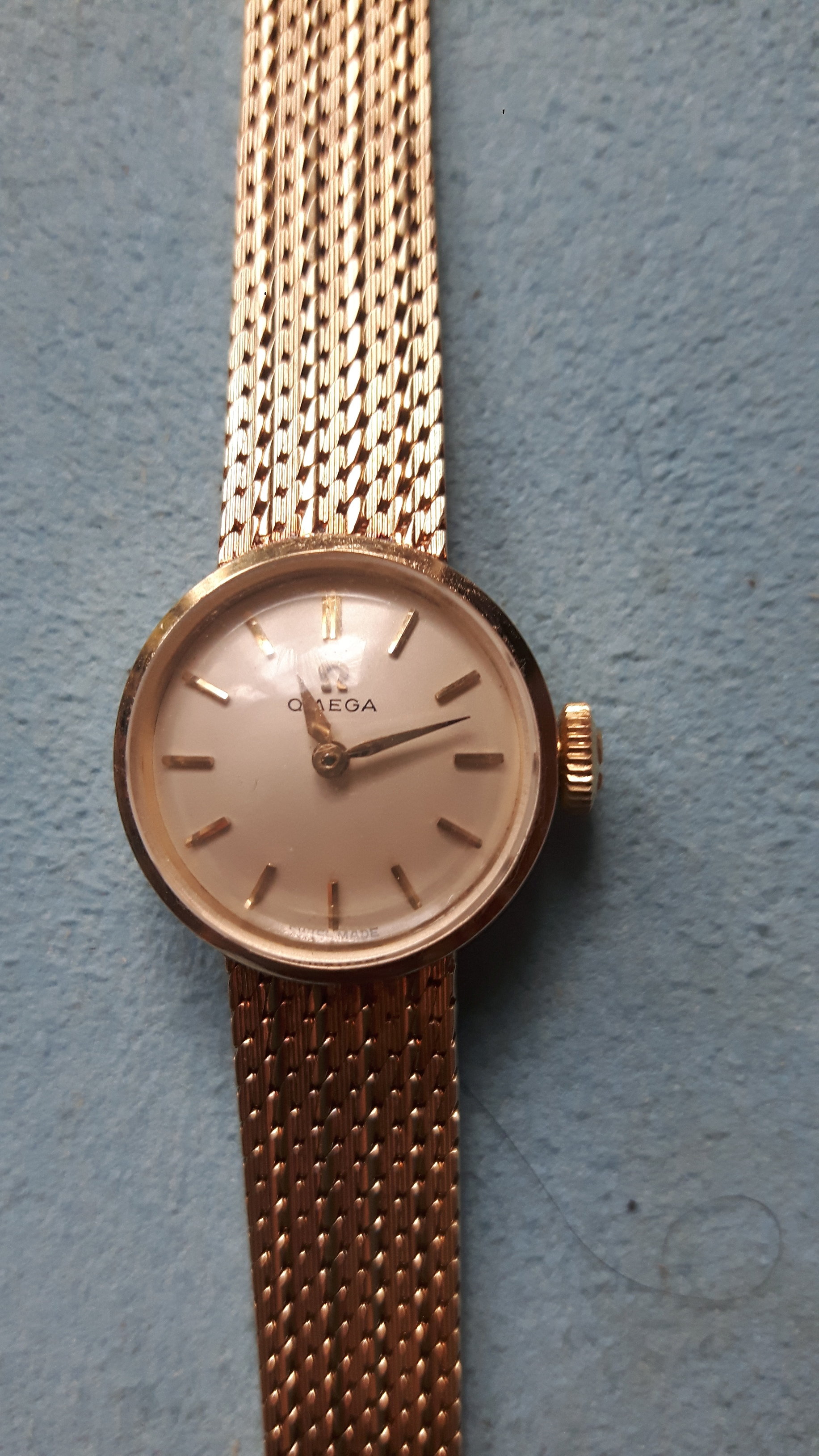 Omega horloge dames goud deals