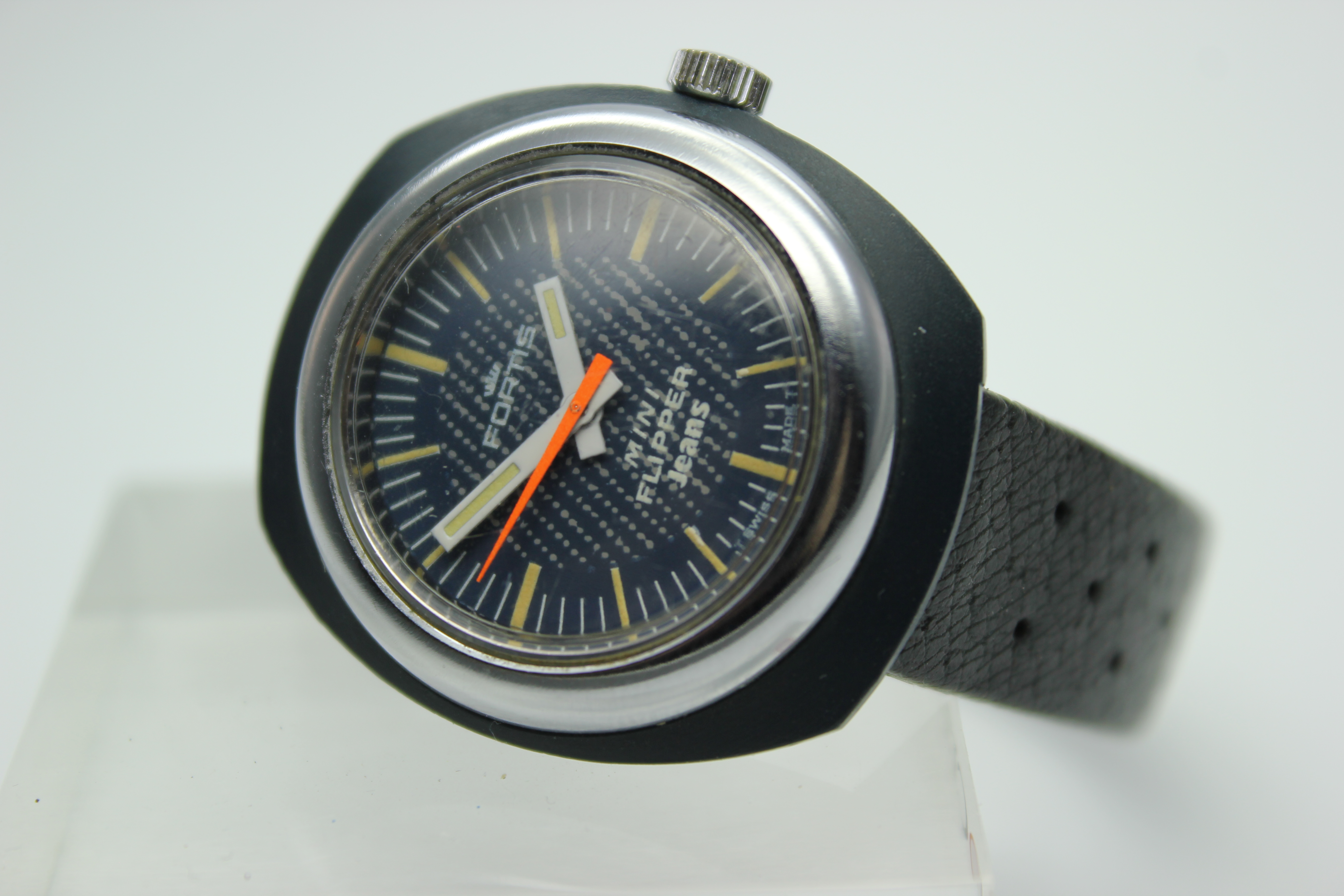 Omega 176.004 a.k.a. the Big Blue Be23a388b0455b15758cf314fb8796ff15b7fe3e