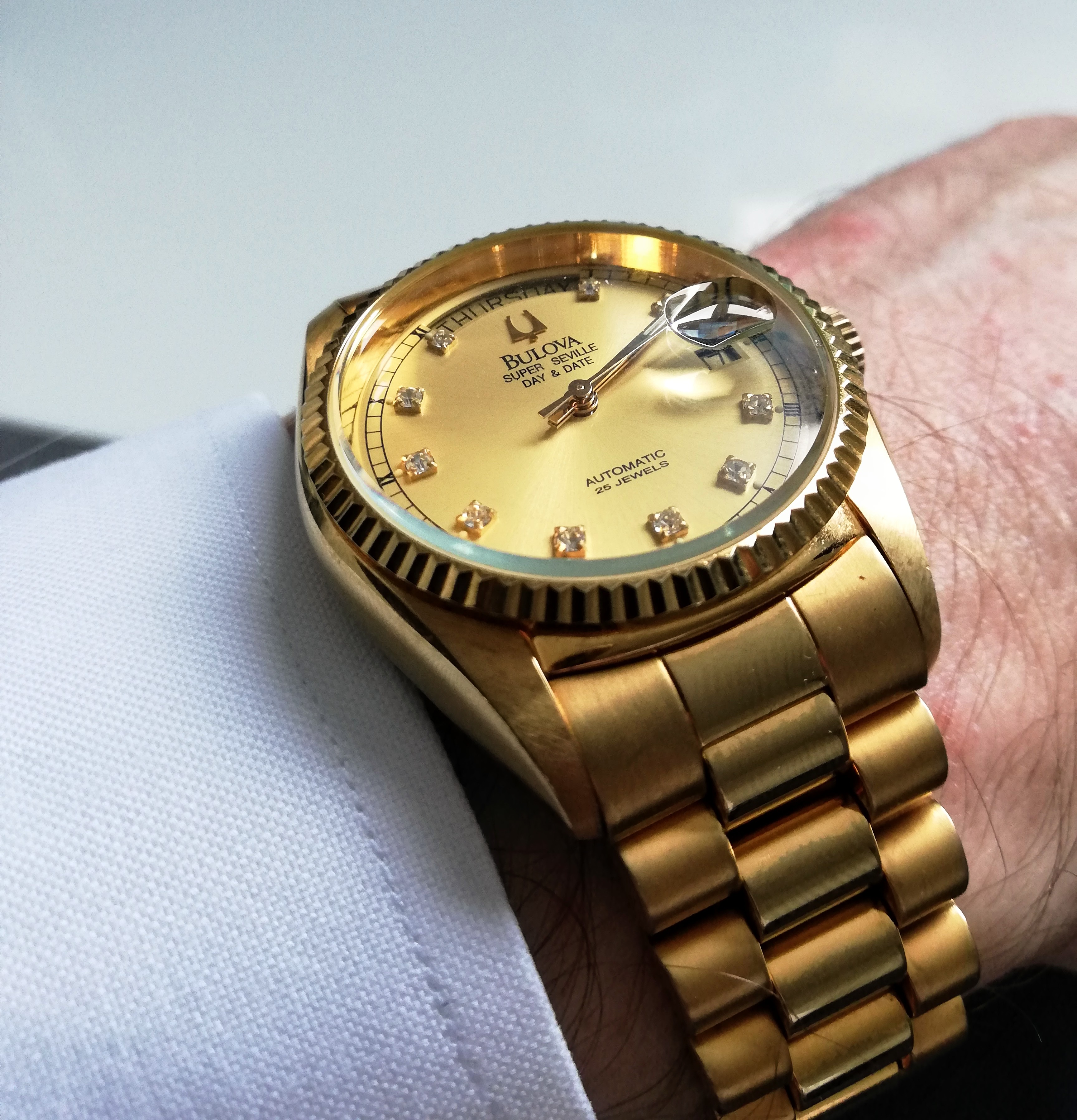 Bulova horloge 2025 goud