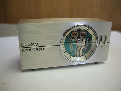 bulova-accutron-214-spaceview-desk_360_e9d064ea7cbd13ee65b5ac04618344db