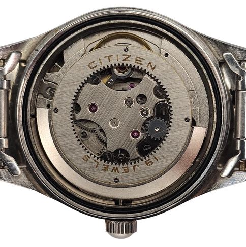 Citizen Compact autodater uurwerk