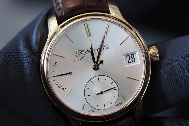 H-Moser-and-Cie-Endeavour-Perpetual-Calendar-6-thumb-660xauto-30355