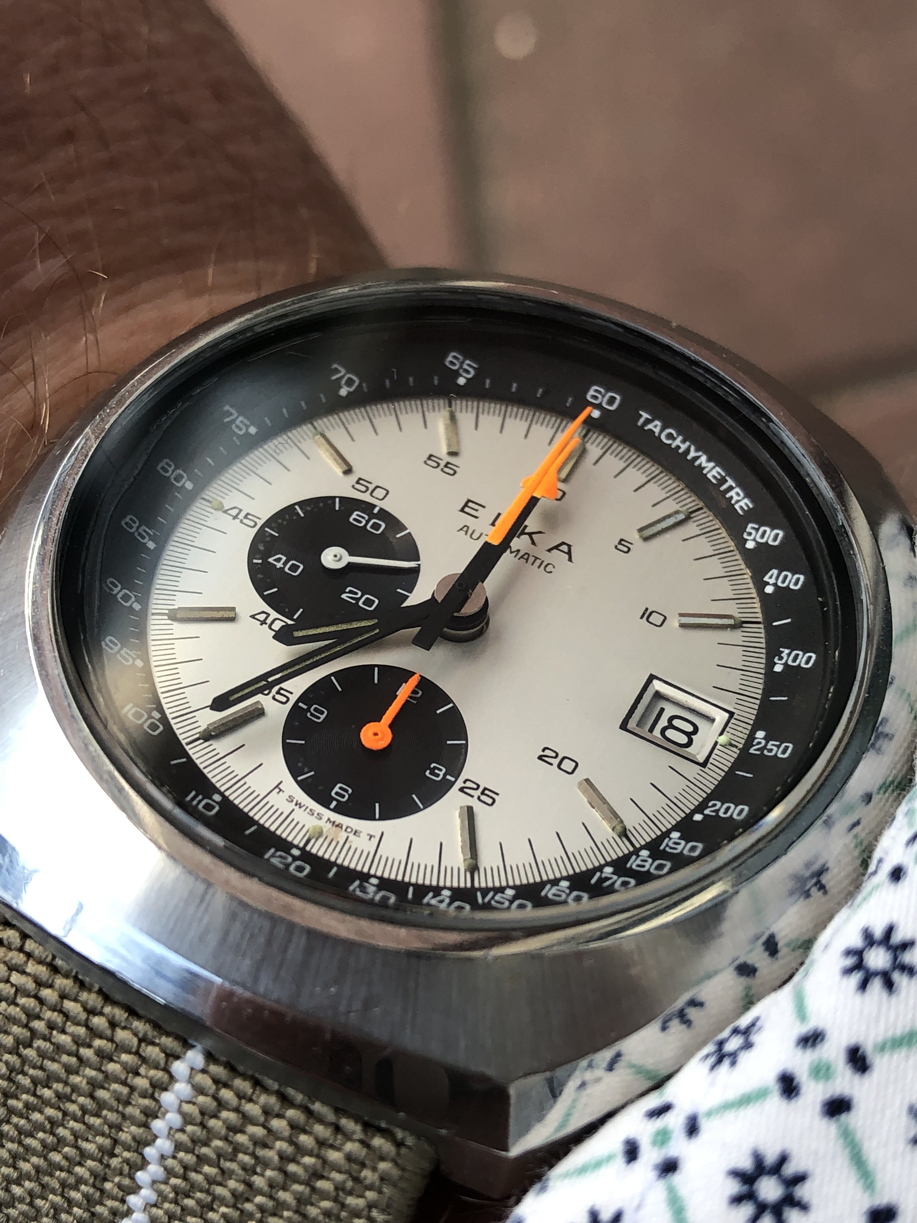 na-elka-chronograph-lemania-1341-algemene-horlogepraat